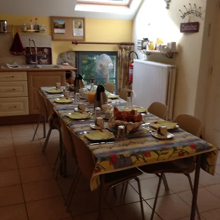 La Gentilhommiere Du Chateau De Ragnies