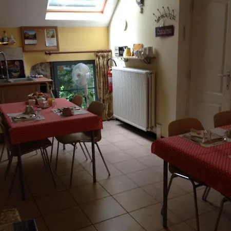 B&B La Gentilhommiere Du Chateau De 3*