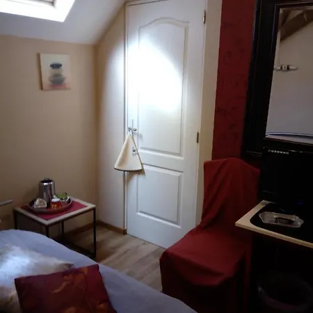 La Gentilhommiere Du Chateau De Bed and breakfast 3*