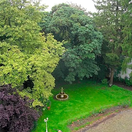 Bed & Breakfast La Gentilhommiere Du Chateau De Ragnies