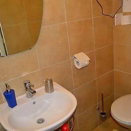 La Gentilhommiere Du Chateau De Bed & Breakfast 3*